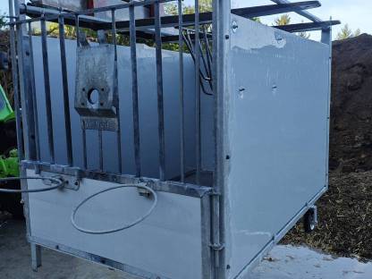 Bild 2:Kälberbox, Einzelbox