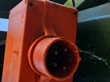 Bild 5:Wippkreissäge mit Kegelspalter