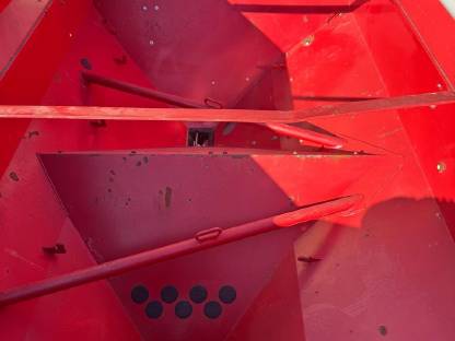 Bild 8:Kverneland DF 2 Fronttank