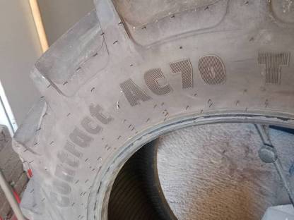 Reifen Continental 320/70 R24