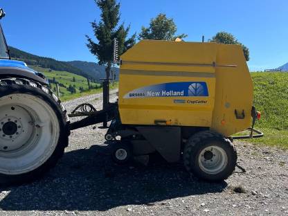 New Holland BR 560 Rundballenpresse