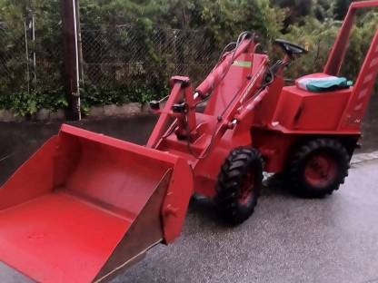 Bild 2:Weidemann 911 D/R Hoflader günstig abzugeben