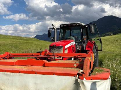 Bild 2:Kuhn Frontmähwerk GMD 802 F