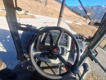 Bild 4:Massey Ferguson 4225