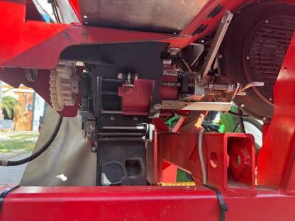 Bild 6:Kverneland DF 2 Fronttank