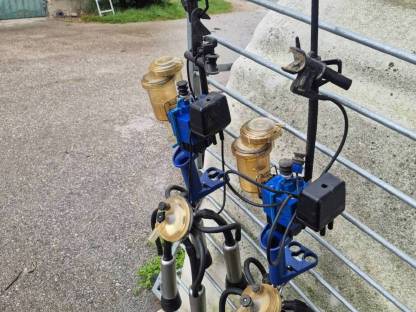 Bild 2:Alfa Laval Duovac Melkzeuge