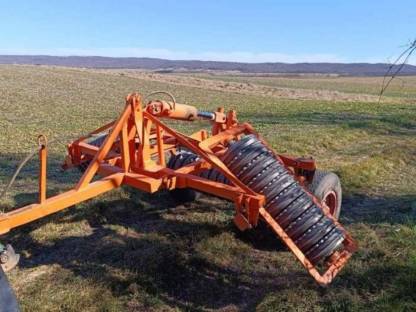 Bild 2:Cambridgewalze 3m mit Fahrwerk