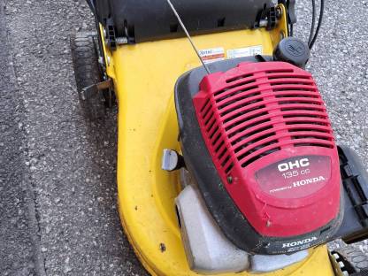 Bild 2:Rasenmäher Honda