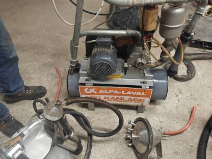Bild 9:Melkanlage Alfa Laval 210 l