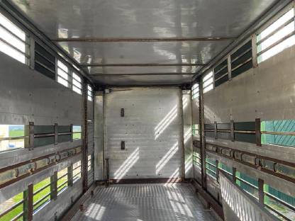 Bild 5:Viehanhänger für Traktor oder LKW