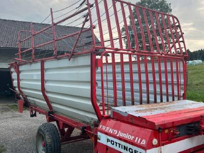 Bild 2:Pöttinger Trend Junior Ladewagen