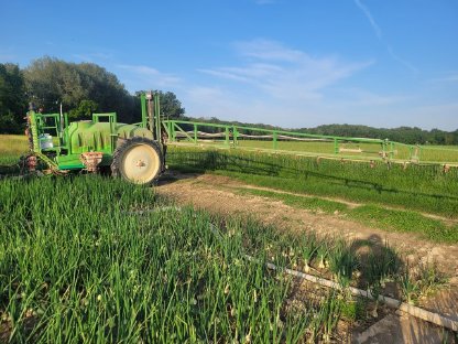 Anhängfeldspritze Jessernigg Agrogigant