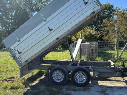 Bild 3:Pkw-Anhänger 3,5 t Dreiseitenkipper
