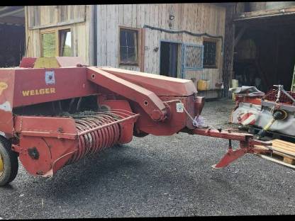 Bild 2:Kleinballenpresse Welger AP41