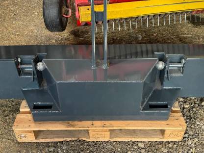 Bild 3:Frontgewicht, Heckgewicht, Transportbox