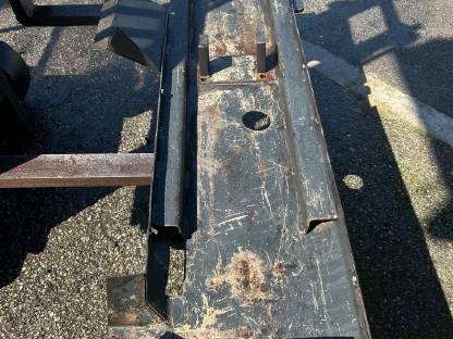 Bild 6:Forstbodenplatte Forstverbau Steyr 80 Serie