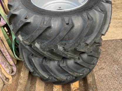 Bild 9:BKT Räder 15.0/55-17