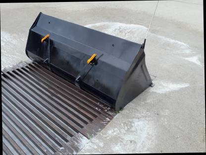 Bild 2:Schaufel Quicke 220VS