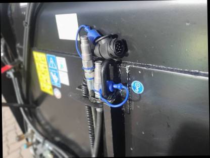 Bild 7:Emily Frässchaufel mit Weidemann Aufnahme