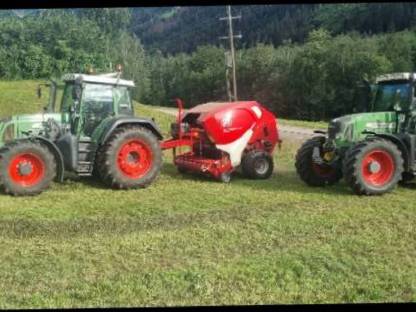Bild 2:Lely RP 245 Rundballenpresse