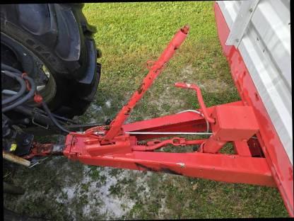 Bild 9:Einachskipper Dreiseitenkipper Kipper 5,7 Tonnen