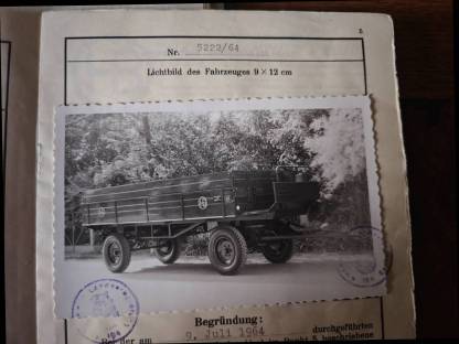 Bild 4:Brantner 5 t 2 Seiten Kipper