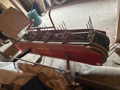 Bild 2:Vogel und Noot Heuraupe Moty Gigant 2