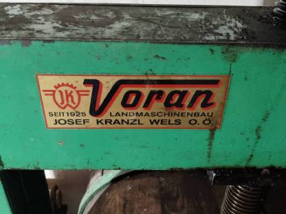 Bild 2:Obstpresse Voran