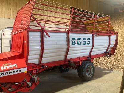 Bild 2:Pöttinger Boss 2 Ladewagen
