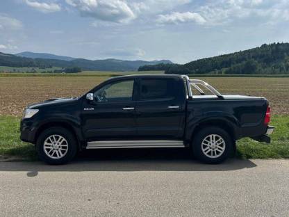 Bild 2:Toyota Hilux 3.0