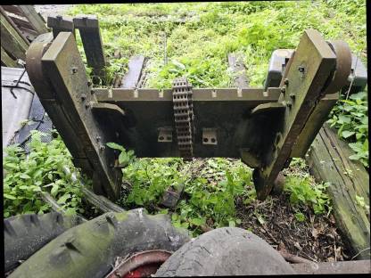 Bild 3:Gabeln zum Umbauen auf Dreipunkt