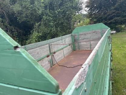 Bild 5:Brantner 2-Seitenkipper