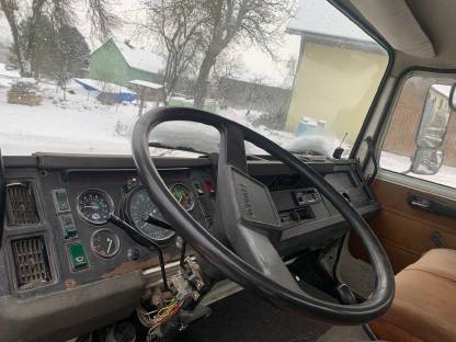 Bild 4:Volvo F610 Kipper