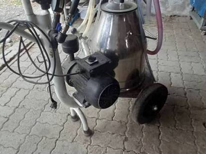 Verkaufe Melkwagen für Schafe