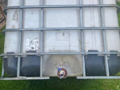 Bild 3:Wassertank Regentonne IBC Container