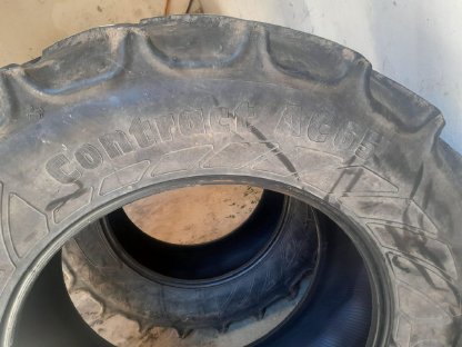 Bild 6:Reifen Continental Contract AC65 540/65R34 440/65R24