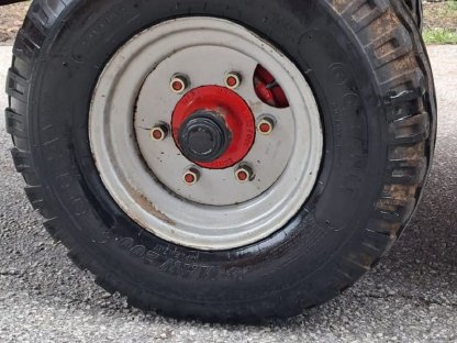 Bild 3:Pöttinger Miststreuer 3800 V