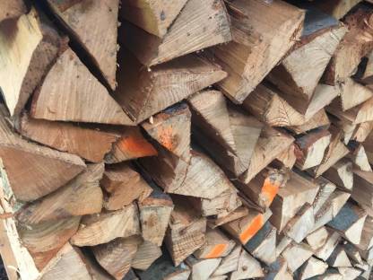 Bild 3:Kaminholz Buche