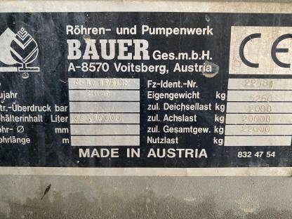Bild 4:Güllefass Bauer Poly 155TL