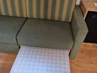 Bild 2:Schlafcouch