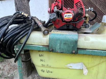 Bild 2:Schubkarren-Spritze mit Efco Motor