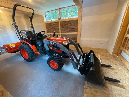 Kubota B1241 Frontlader, Mulcher, Schneeschild