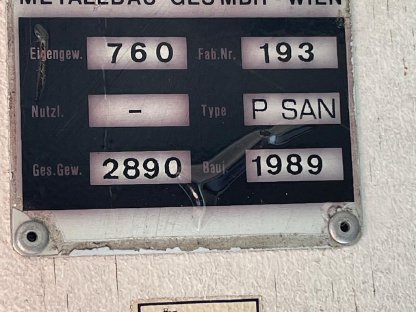 Bild 4:Pinzgauer Kabine - Sanitäts Kabine