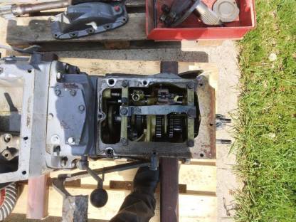 Bild 4:Fendt 105 Teile