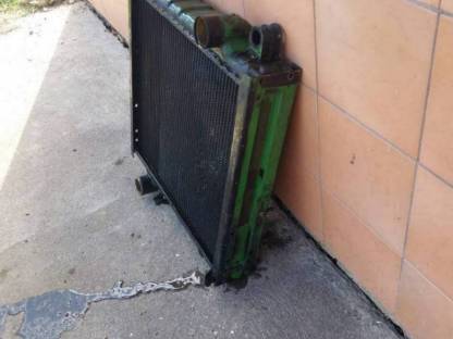 Bild 2:Kühler für John Deere 1850/1950