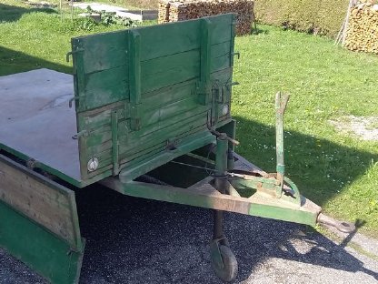 Bild 3:Einachsanhänger für kleinere Traktoren