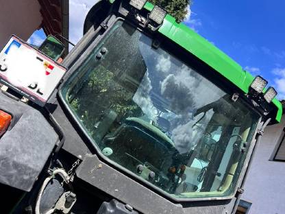 Bild 9:John Deere 6210 SE