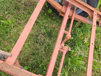 Bild 2:Fahrgestell zu verkaufen