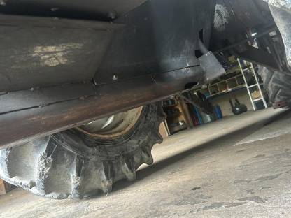 Bild 3:Forstbodenplatte Forstverbau Steyr 80 Serie