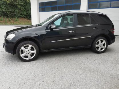 Bild 2:Mercedes Benz ML 280